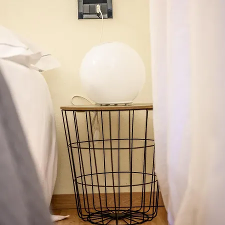 Emilia 2 * מודנה