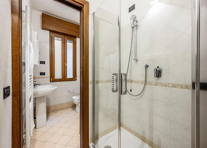 Emilia 2 アパート *